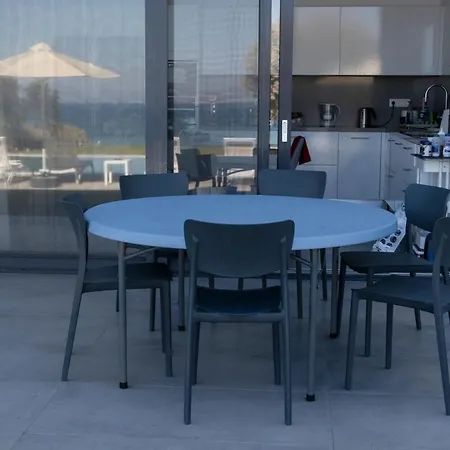 Ramann, Rhodes * Fánai