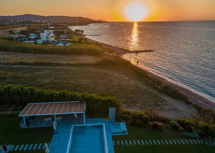 فيلة Ramann, Rhodes Fánai