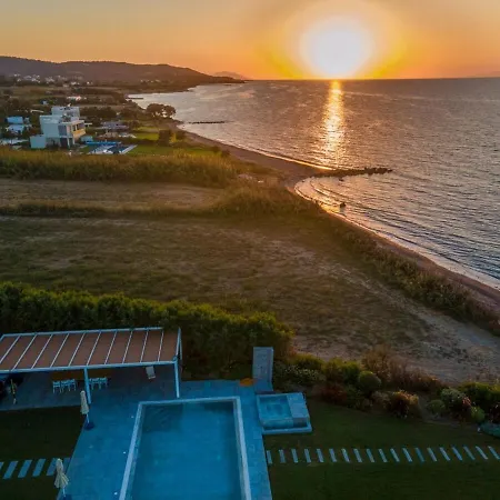 Willa Ramann, Rhodes Fánai