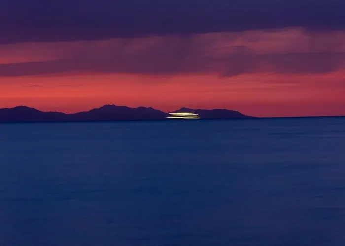 Villa Ramann, Rhodes Fánai